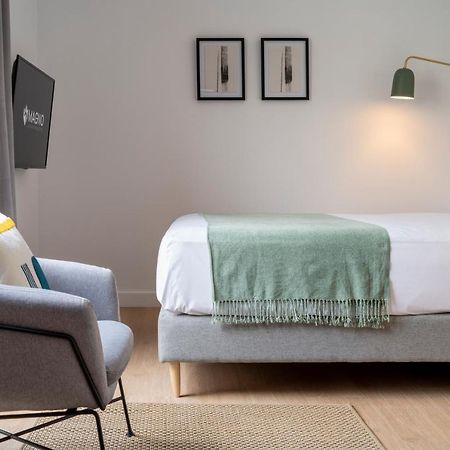 Suites Maestranza Santas Patronas - Penthouse With Jacuzzi And Parking Seville Luaran gambar